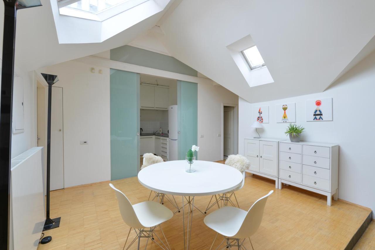 Apartment Eclectic Loft Royal Way Prague